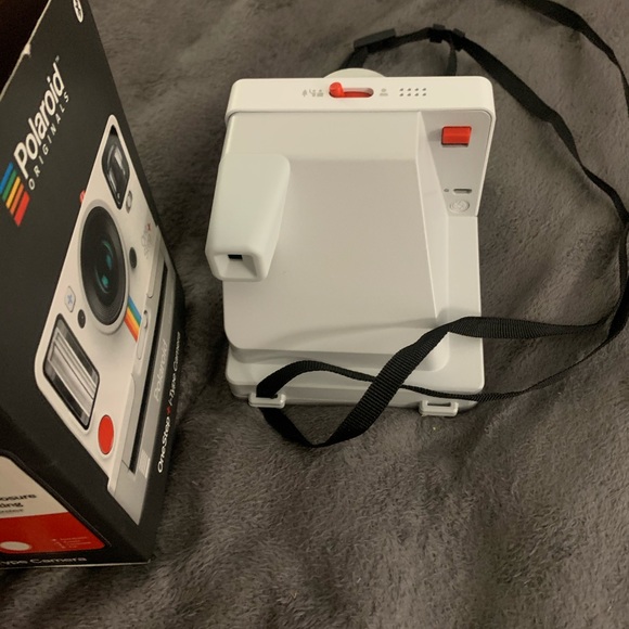 Polaroid OneStep+ i‑Type Instant Camera - Picture 9 of 9